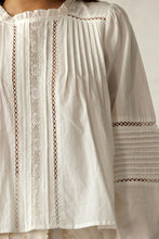 Load image into Gallery viewer, Pintuck Lace Detailed Long Sleeve Top
