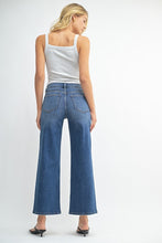 Load image into Gallery viewer, Vintage Straight Leg Jeans