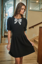 Load image into Gallery viewer, Jenavee Bow Dress