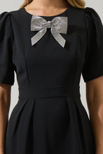 Load image into Gallery viewer, Jenavee Bow Dress