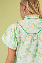 Load image into Gallery viewer, Floral Print Blouse, Green