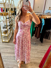 Load image into Gallery viewer, Maggie Floral Dress