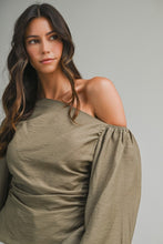 Load image into Gallery viewer, Tessa Off the Sholder Top
