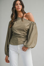 Load image into Gallery viewer, Tessa Off the Sholder Top
