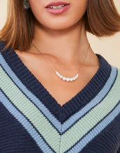 Load image into Gallery viewer, Paragon Pearl Necklace 17"
