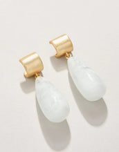 Load image into Gallery viewer, Dew Drop Earrings White
