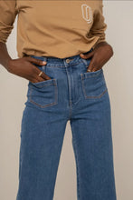 Load image into Gallery viewer, Gabby Wide Jeans, Dark Denim
