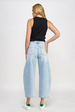 Load image into Gallery viewer, Emmy Barrel Jeans
