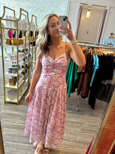 Load image into Gallery viewer, Maggie Floral Dress
