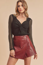 Load image into Gallery viewer, The Carmela Top, Black
